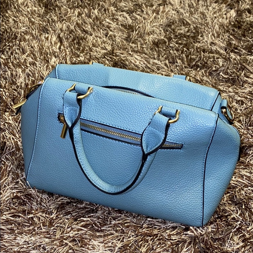 Light blue tote